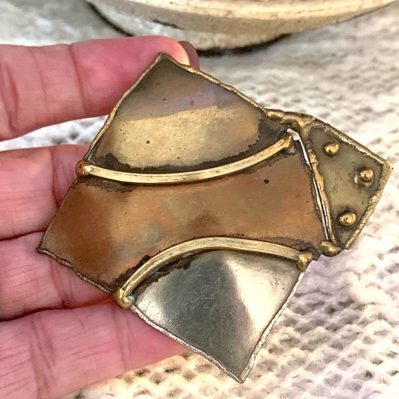Mixed Metal Brutalist Sting ray Brooch Pendant Brass copper silver Art to wear - Picture 6 of 7